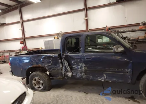 2000 Toyota Tundra Sr5 V8 from USA, damaged, VIN 5TBRT3412YS063637